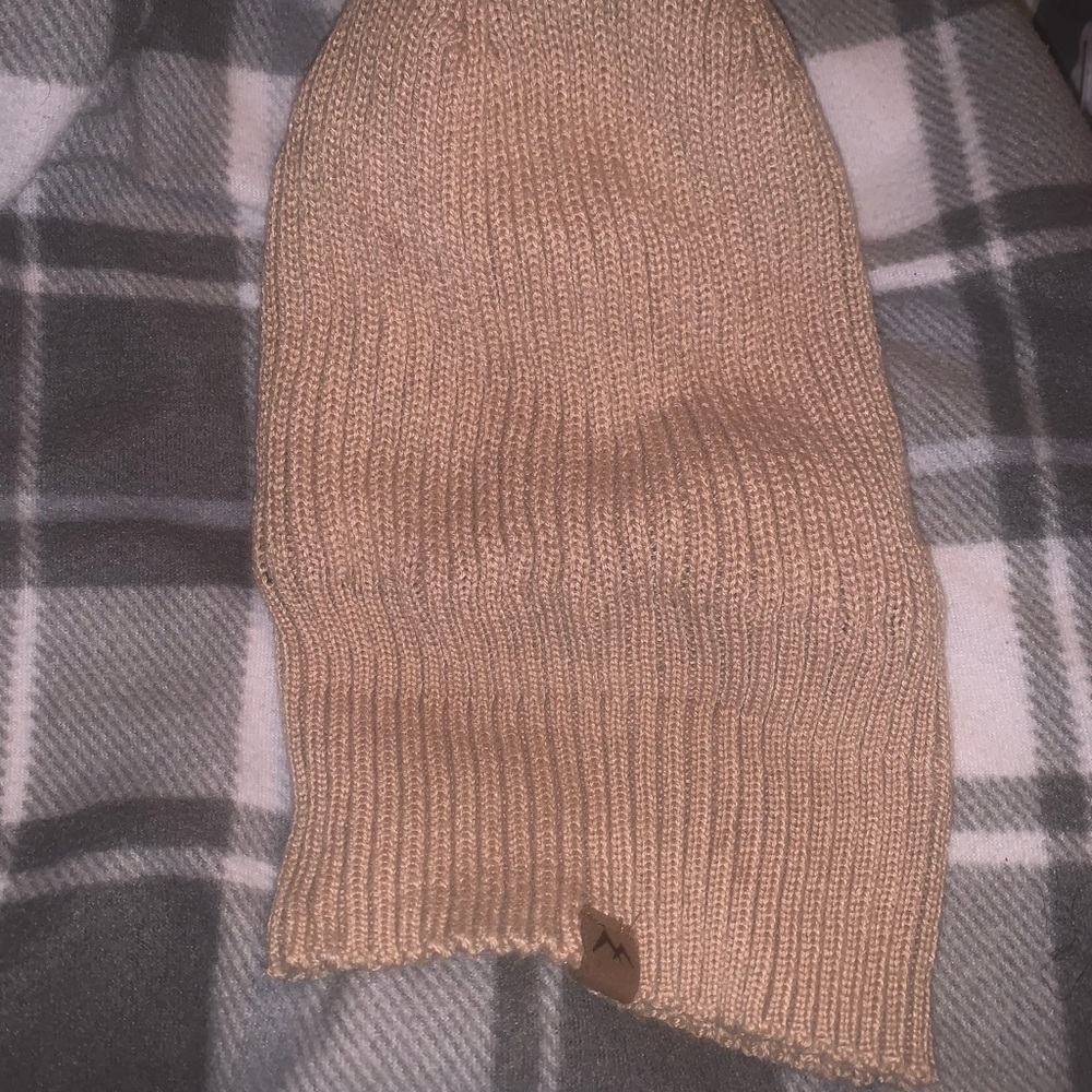 George Black and Tan Knit Beanie